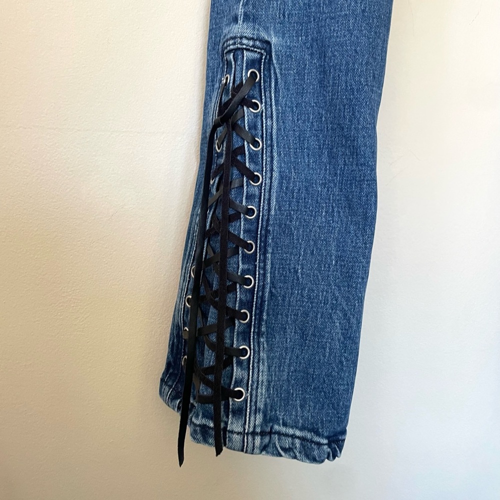 Free People Blank NYC The Hoyt High Rise Mini Flare Lace Up Jeans Size 26 - Picture 7 of 15